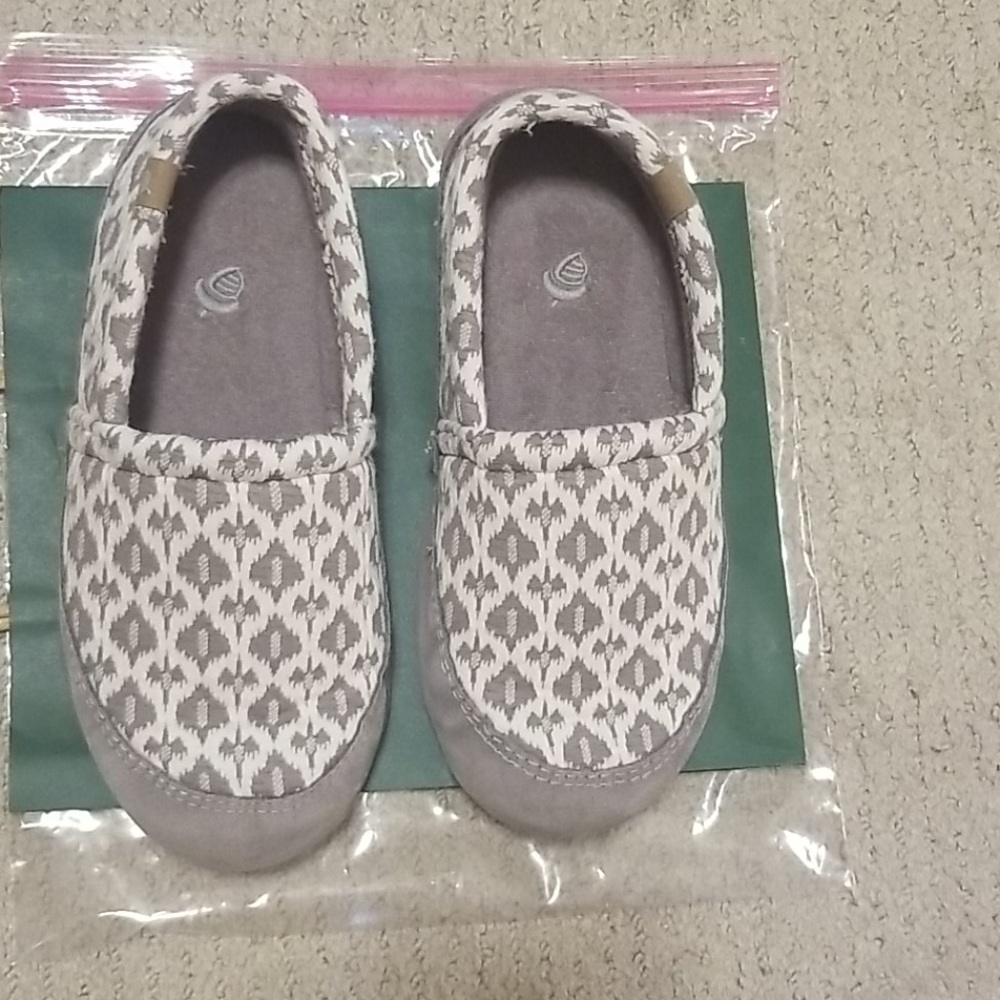Women's Textured moccasins Acorn slipper